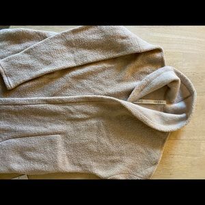 Beautiful LuLu Lemon Sherpa Wrap (Knee Length)